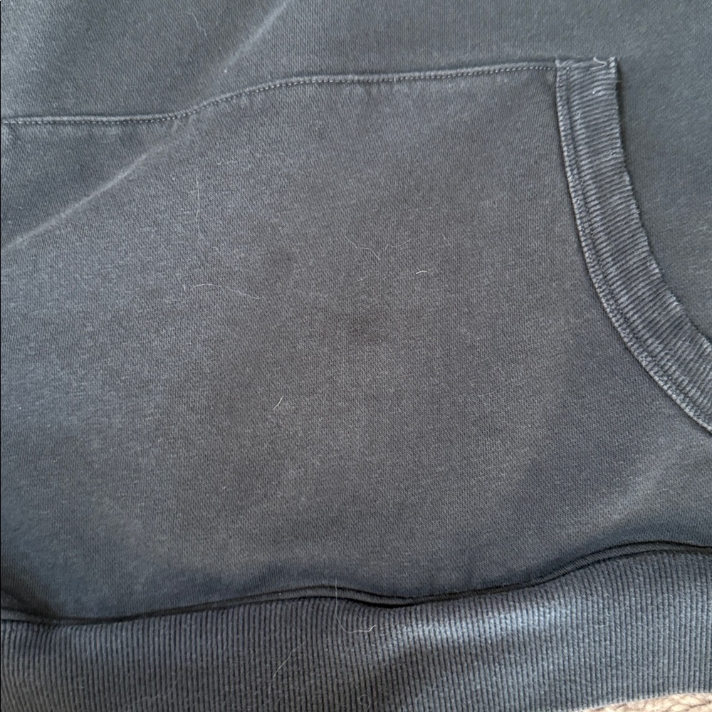 Black Taylor swift  GUC size medium hoodie - Picture 5 of 9